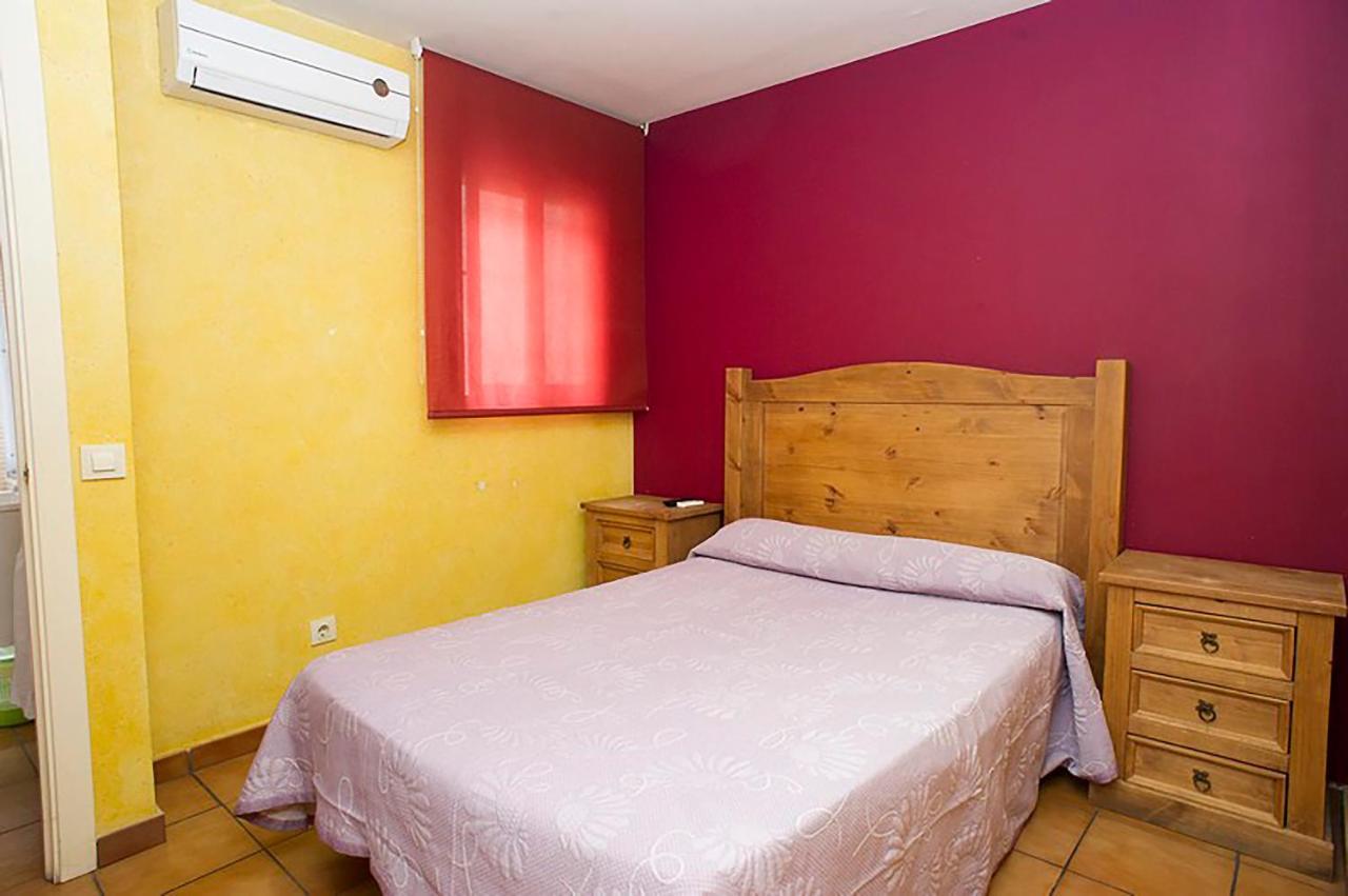 Hostal Velarde Talavera de la Reina Exterior photo